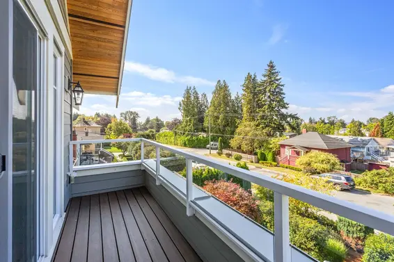 2228 Mahon Avenue, North Vancouver For Sale - image 16