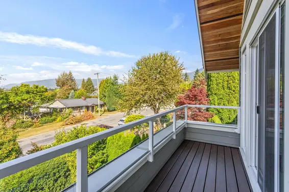 2228 Mahon Avenue, North Vancouver For Sale - image 17