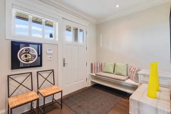 2228 Mahon Avenue, North Vancouver For Sale - image 3