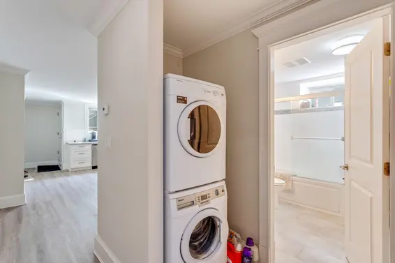 2228 Mahon Avenue, North Vancouver For Sale - image 35