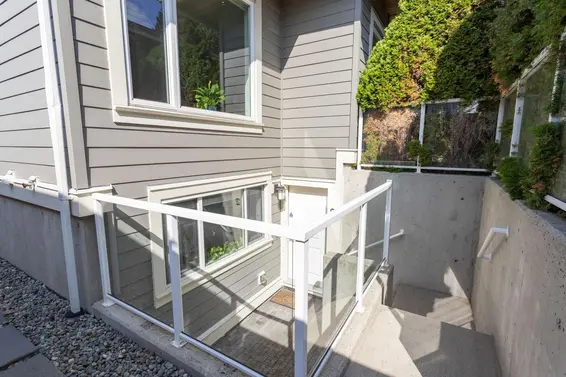 2228 Mahon Avenue, North Vancouver For Sale - image 37