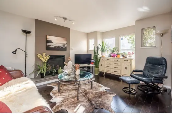 1528 Bond Street, North Vancouver