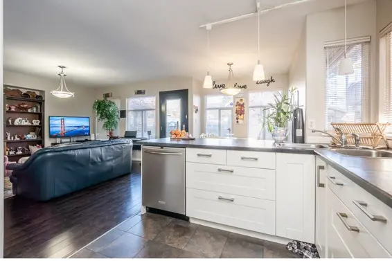 1528 Bond Street, North Vancouver For Sale - image 12