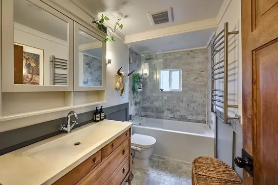 221 West 23rd Street, North Vancouver For Sale - image 8