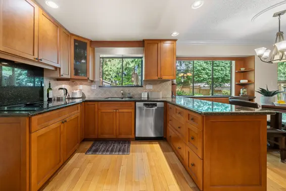 1168 Canyon Boulevard, North Vancouver For Sale - image 11