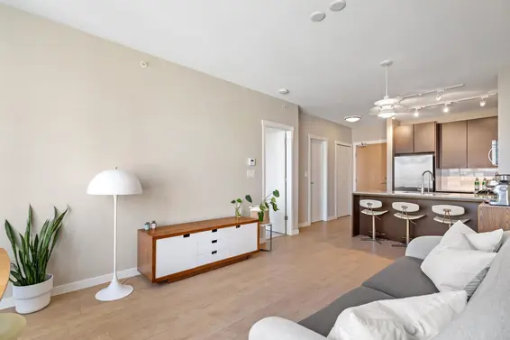 408 135 West 2nd Street, North Vancouver For Sale - image 10
