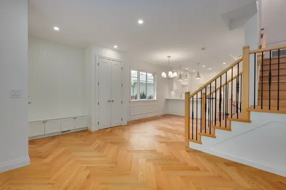 259 East 23rd Street, North Vancouver For Sale - image 3