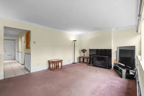613 Westview Crescent, North Vancouver For Sale - image 15