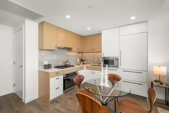 2203 200 Klahanie Court, West Vancouver For Sale - image 13