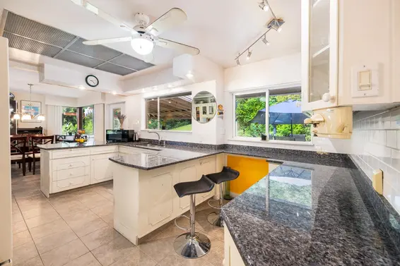 4535 Mountain Highway, North Vancouver For Sale - image 10