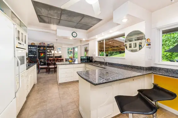 4535 Mountain Highway, North Vancouver For Sale - image 11