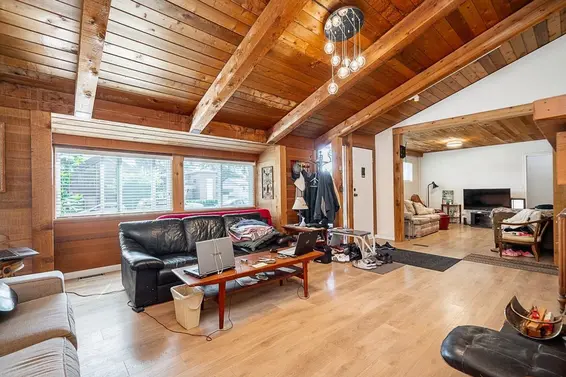 894 East 13th Street, North Vancouver For Sale - image 10