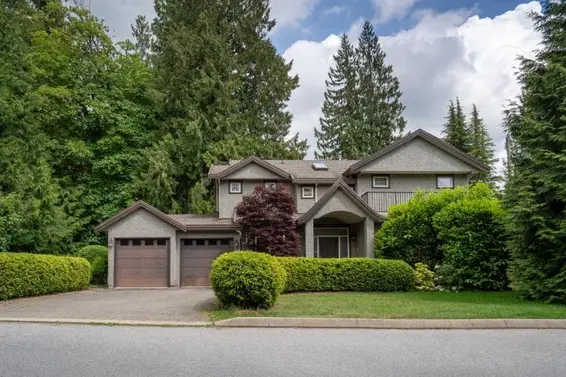 4986 Shirley Avenue, North Vancouver