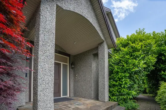 4986 Shirley Avenue, North Vancouver For Sale - image 3