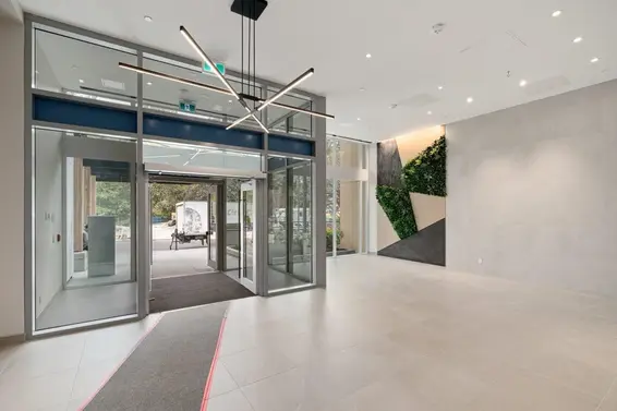 2003 1401 Hunter Street, North Vancouver For Sale - image 3
