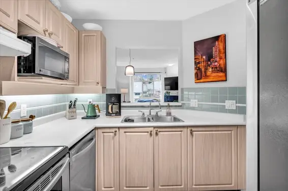303 630 Roche Point Drive, North Vancouver For Sale - image 13
