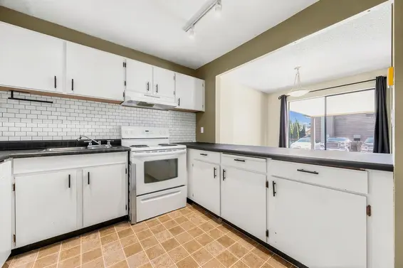 62 1930 Cedar Village Crescent, North Vancouver For Sale - image 8