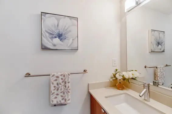 204 735 West 15th Street, North Vancouver For Sale - image 21