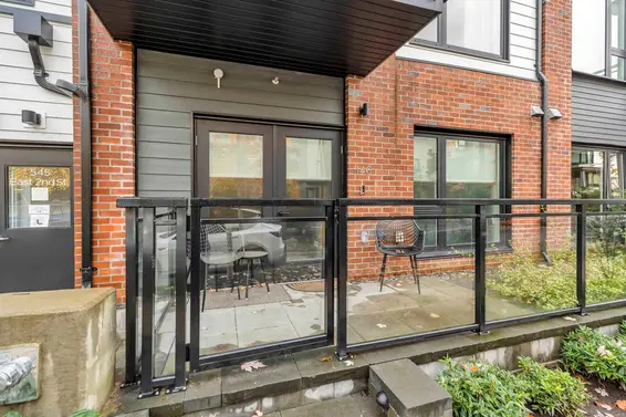 #146 545 East 2nd Street, North Vancouver For Sale - image 2