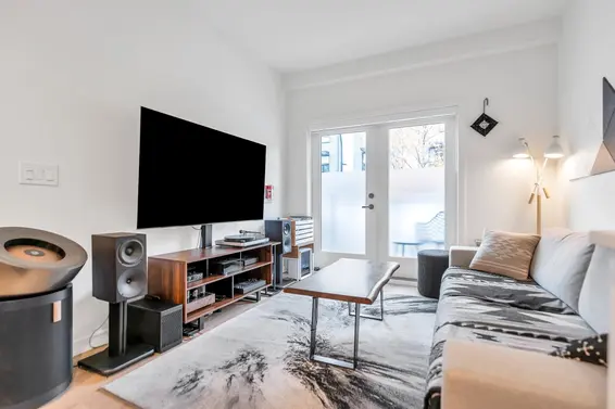 #146 545 East 2nd Street, North Vancouver For Sale - image 5