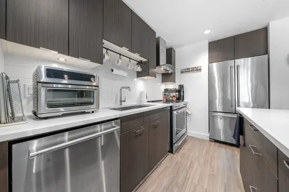 412 719 West 3rd Street, North Vancouver For Sale - image 8