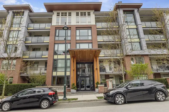 418 2651 Library Lane, North Vancouver