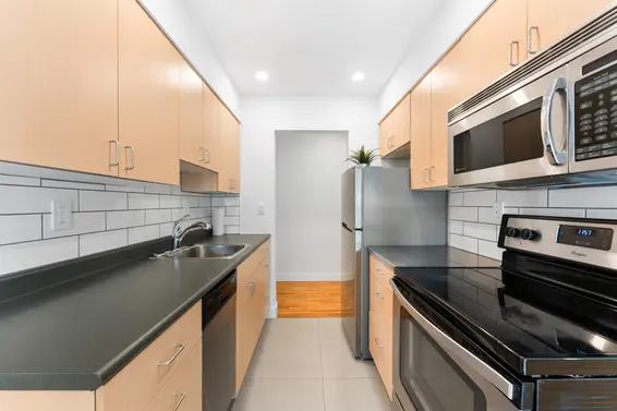 502 555 West 28th Street, North Vancouver For Sale - image 7