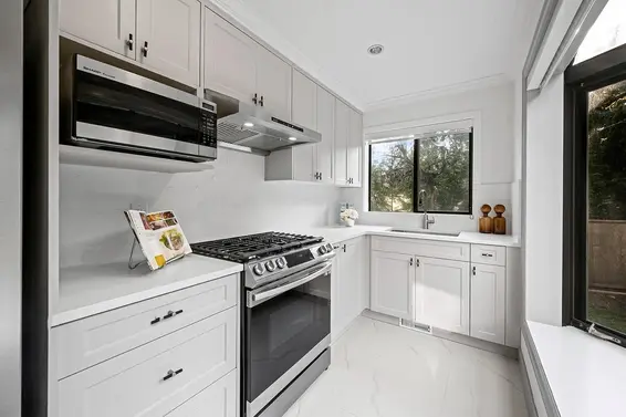 2523 Westhill Drive, West Vancouver For Sale - image 16