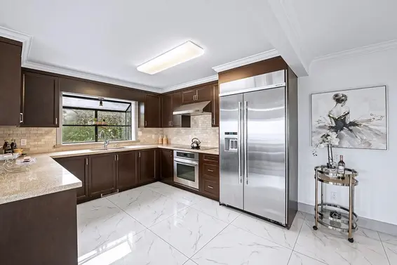 2523 Westhill Drive, West Vancouver For Sale - image 9