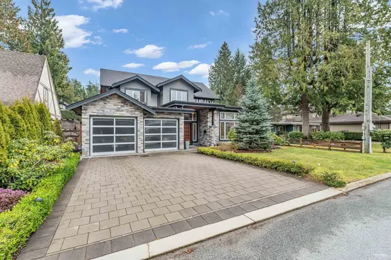 4372 Carolyn Drive, North Vancouver