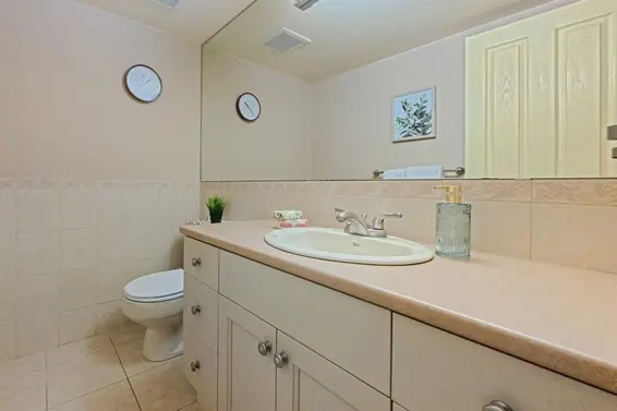 1218 235 Keith Road, West Vancouver For Sale - image 12