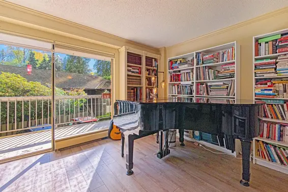 1218 235 Keith Road, West Vancouver For Sale - image 5