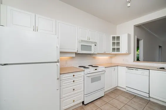 207 678 West Queens Road, North Vancouver For Sale - image 11