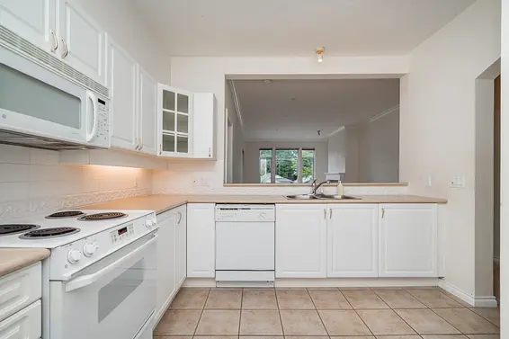 207 678 West Queens Road, North Vancouver For Sale - image 12