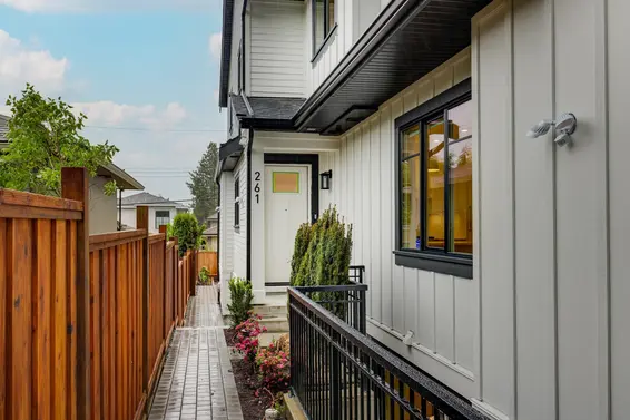 261 East 23rd Street, North Vancouver For Sale - image 36