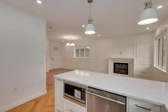 261 East 23rd Street, North Vancouver For Sale - image 9