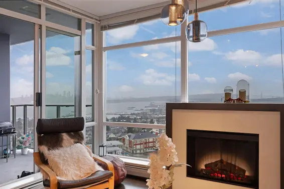 1304 1320 Chesterfield Avenue, North Vancouver For Sale - image 3