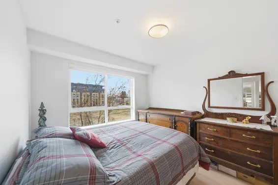 204 1519 Crown Street, North Vancouver For Sale - image 10