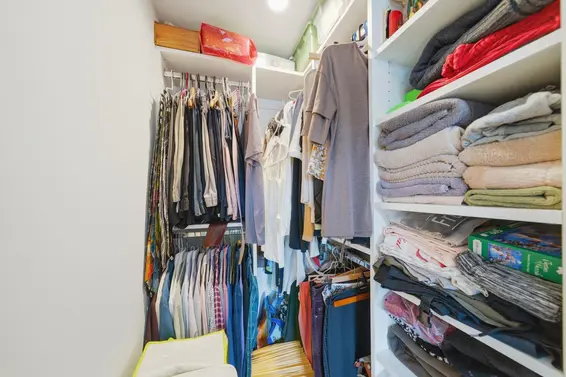 204 1519 Crown Street, North Vancouver For Sale - image 12