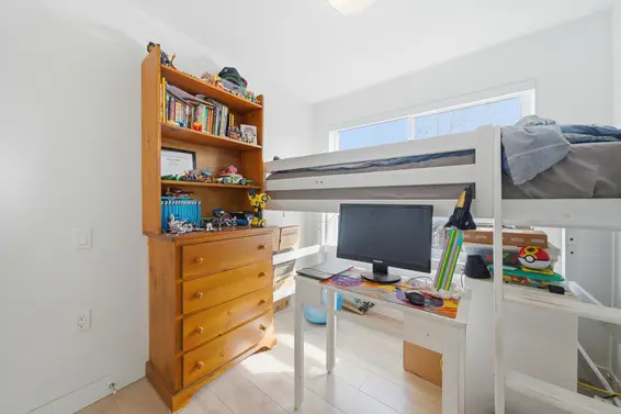 204 1519 Crown Street, North Vancouver For Sale - image 16