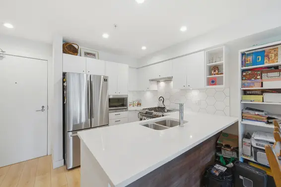 204 1519 Crown Street, North Vancouver For Sale - image 3