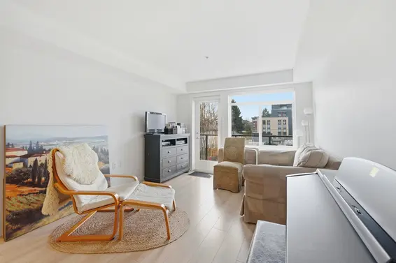 204 1519 Crown Street, North Vancouver For Sale - image 6