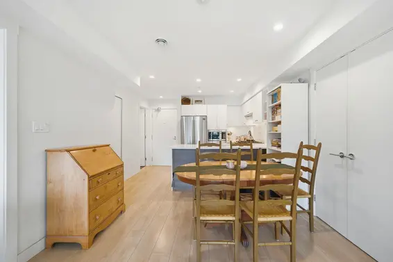 204 1519 Crown Street, North Vancouver For Sale - image 8