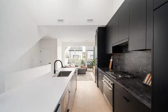 228 650 East 2nd Street, North Vancouver For Sale - image 10