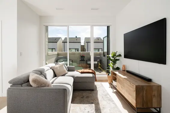 228 650 East 2nd Street, North Vancouver For Sale - image 13