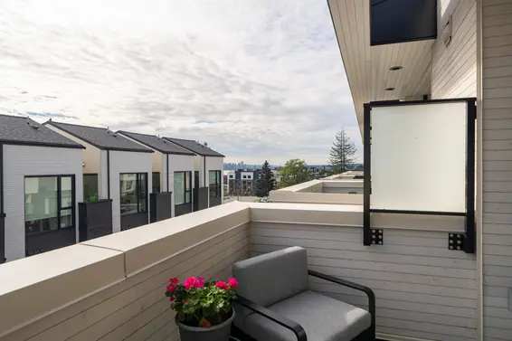 228 650 East 2nd Street, North Vancouver For Sale - image 17