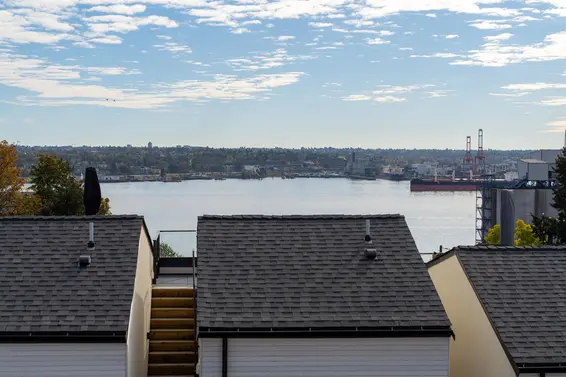 228 650 East 2nd Street, North Vancouver For Sale - image 2