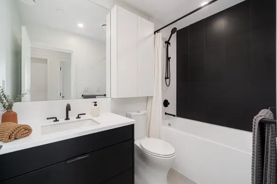 228 650 East 2nd Street, North Vancouver For Sale - image 25
