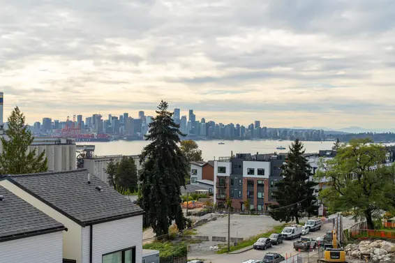 228 650 East 2nd Street, North Vancouver For Sale - image 3
