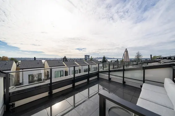 228 650 East 2nd Street, North Vancouver For Sale - image 4